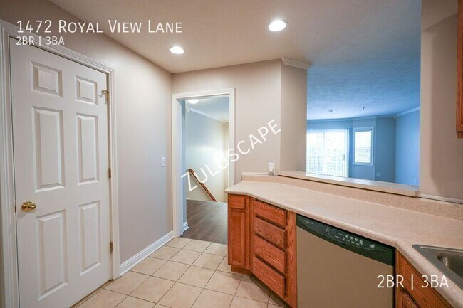 Foto del edificio - 1472 Royal View Ln