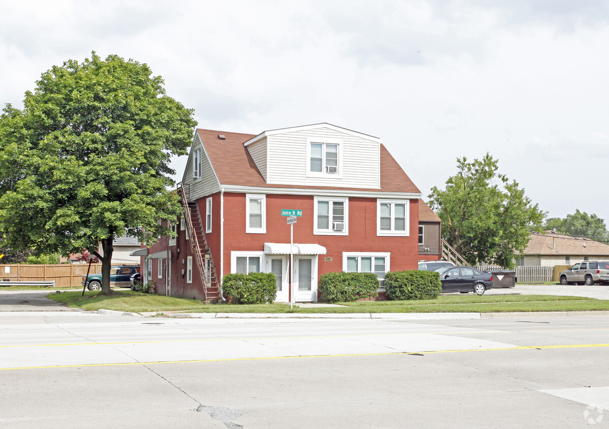 Building Photo - John R Apartments