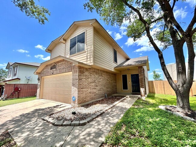 Foto del edificio - 3/BR 2.5/BA Home with High Ceilings, Walk-...