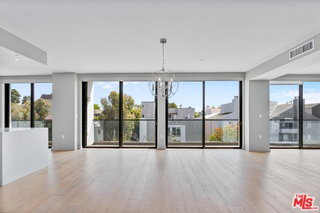 Foto del edificio - 1621 Malcolm Ave