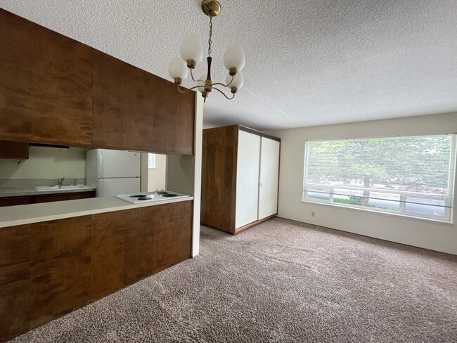 Dining Room & Living Room - 530 Burnett Ave N