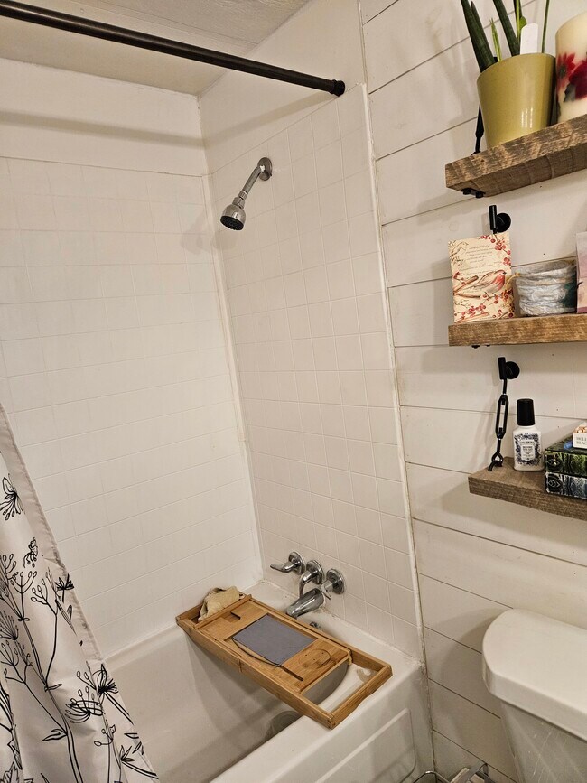 Foto del edificio - 4622 Grand Canyon Dr