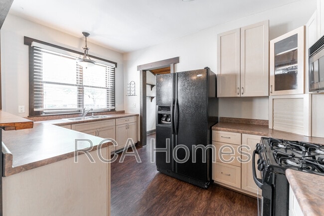 Photo - 2439 N Pennsylvania St House