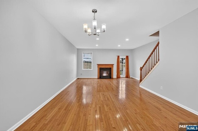 Building Photo - 535 Coventry Dr