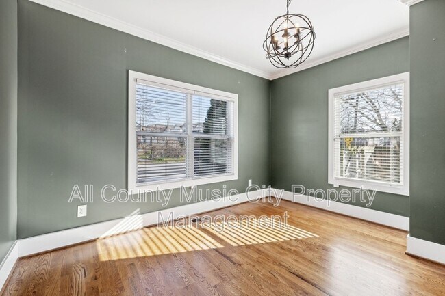 Photo - 1105 49th Ave N House