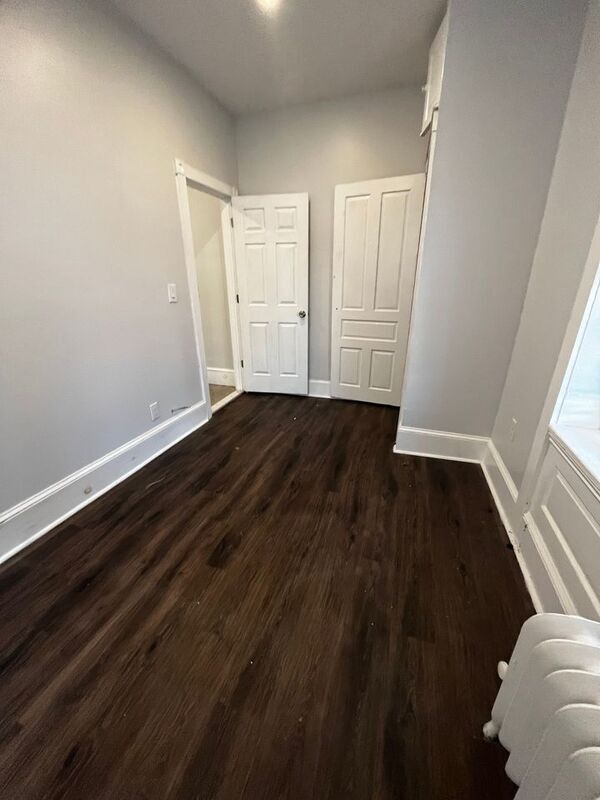 Foto del edificio - 4706 Warrington Ave