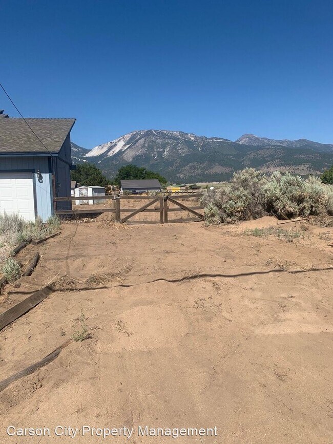 Foto del edificio - 3 br, 2.5 bath House - 2075 Lakeshore Dr