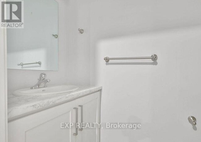 Building Photo - 61 Vienna Rd