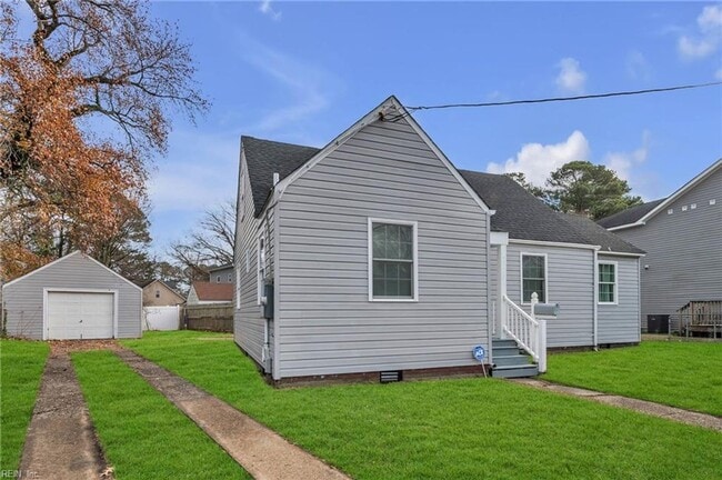 Building Photo - Charming & Fully Updated 4-Bedroom Home – ...