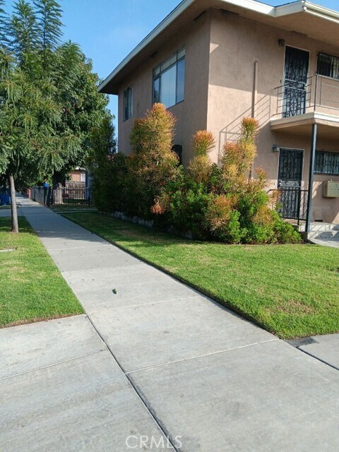 Foto del edificio - 6334 Cedar St
