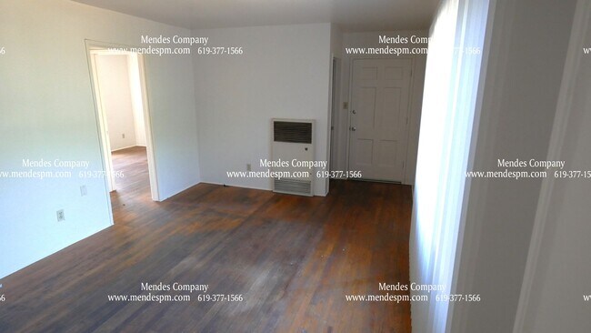 Building Photo - Welcome to this quaint 1Bdr/1Bth apartment...