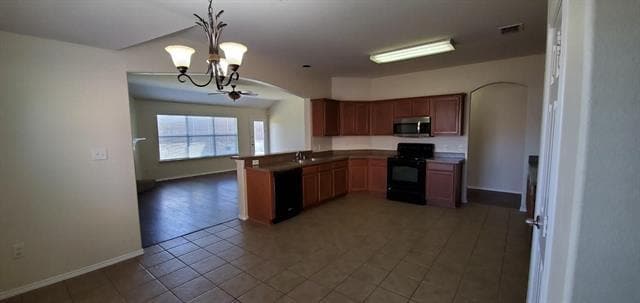 Building Photo - 104 Rambling Way