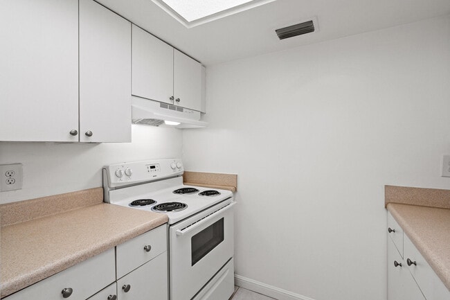 Building Photo - 1783 NW 15th Vista