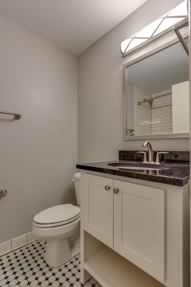 Building Photo - 2005 Capers Ave