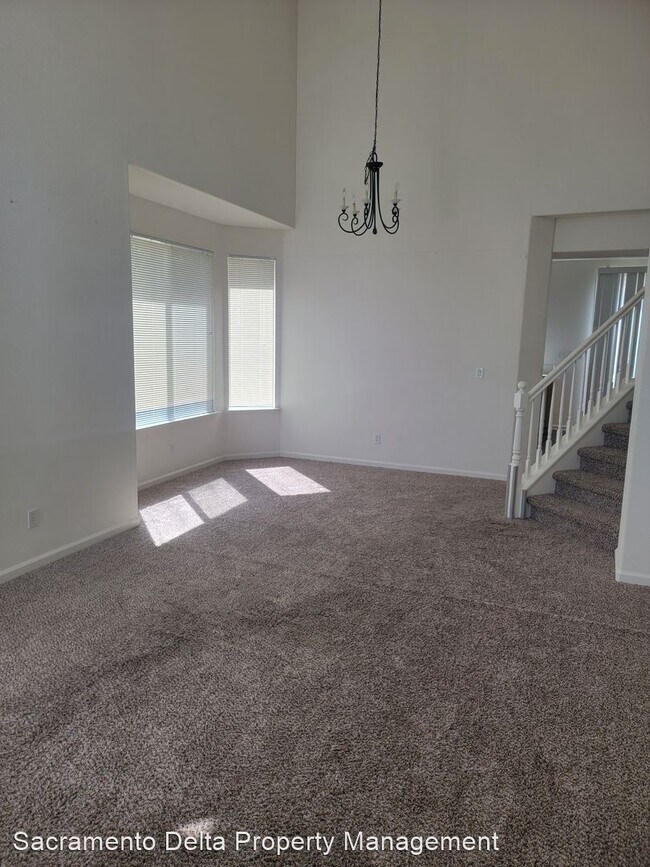 Foto del edificio - 3 br, 2.5 bath House - 5309 Nickman Way