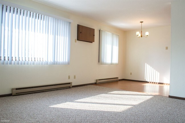 Building Photo - 2 br, 1 bath  - Milltown Manor Apt 4