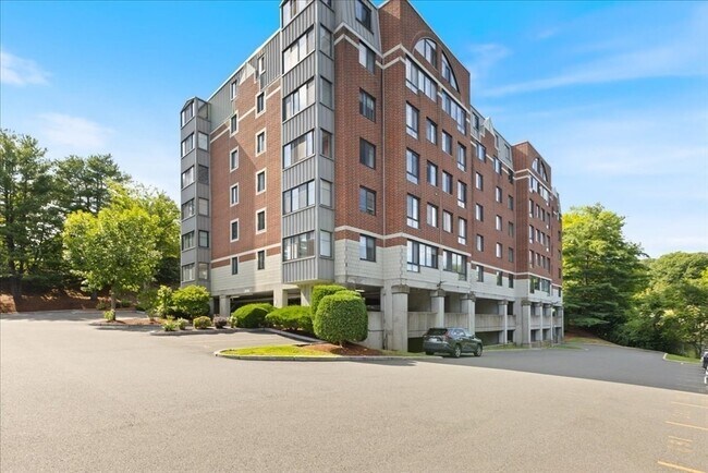Foto del edificio - 100 Ledgewood Dr