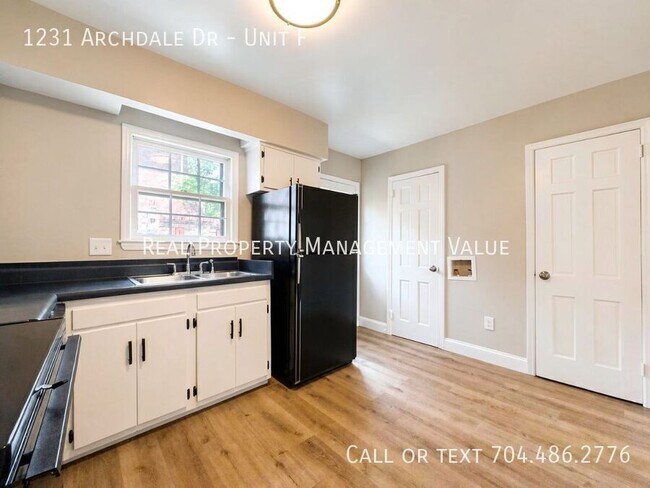 Foto del edificio - 1231 Archdale Dr