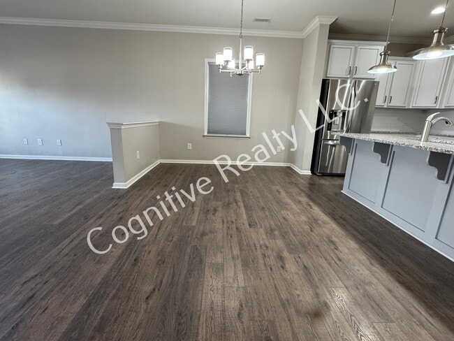 Building Photo - 115 Fortress Dr