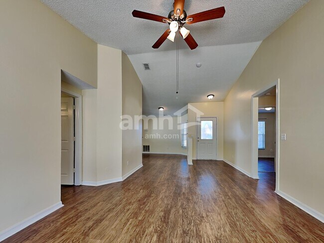 Foto del edificio - 157 Seneca Point Trl