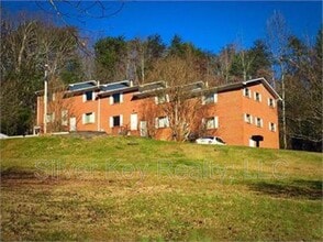 Building Photo - 130 Watts Rd
