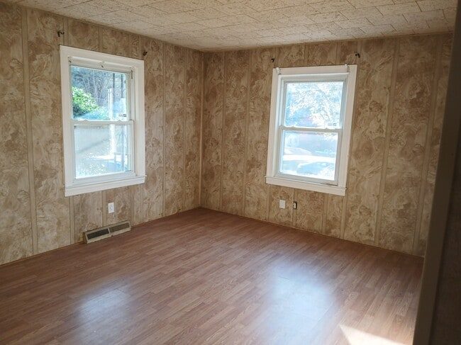 Foto del edificio - 1625 Mansfield St