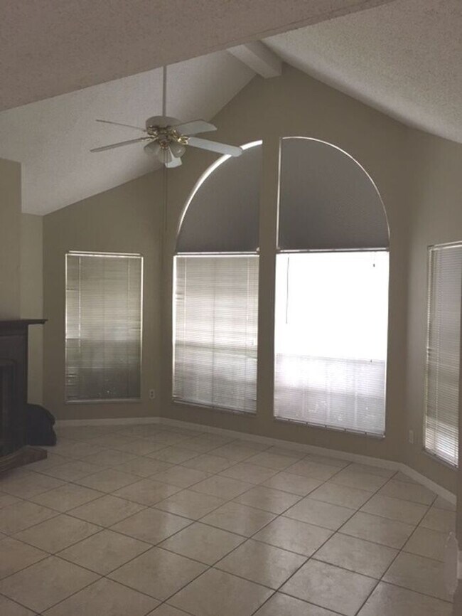 Foto del edificio - 2/2 Beutiful Condo at Hidden Springs - Dow...