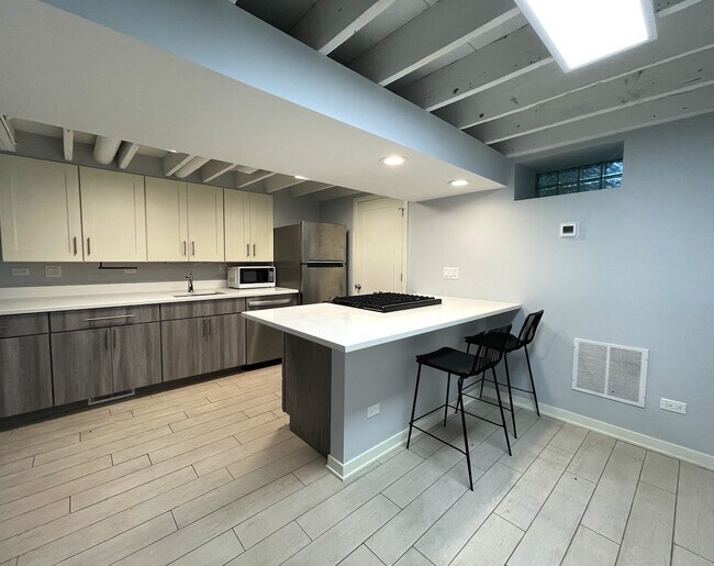 Foto del edificio - 950 N Noble St