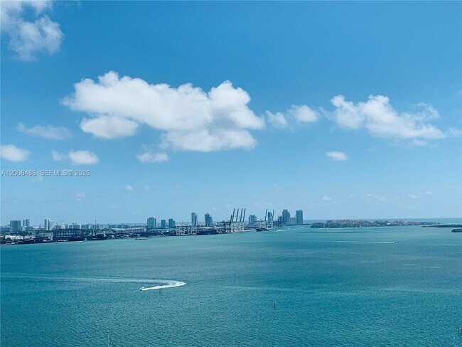 Foto del edificio - 218 SE 14th St