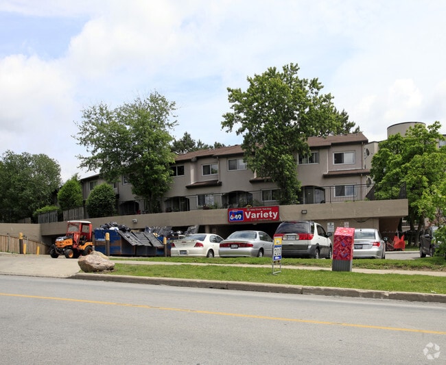 Primary Photo - Valley Wood Apartments