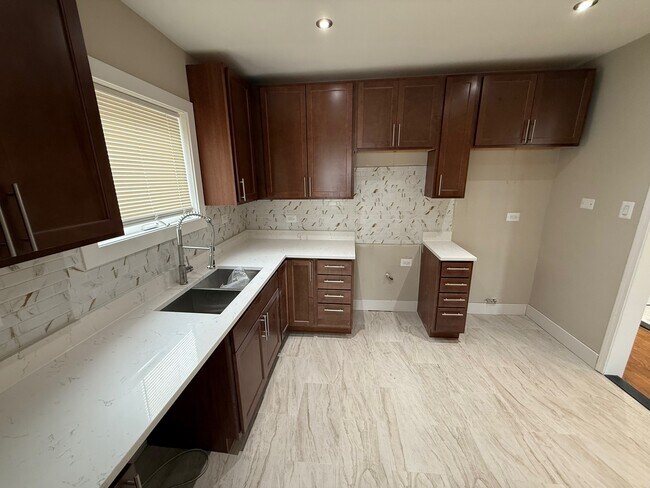 Foto del edificio - 10154 S Calumet Ave