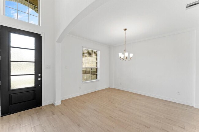 Building Photo - 1407 Woodson Rdg Ln