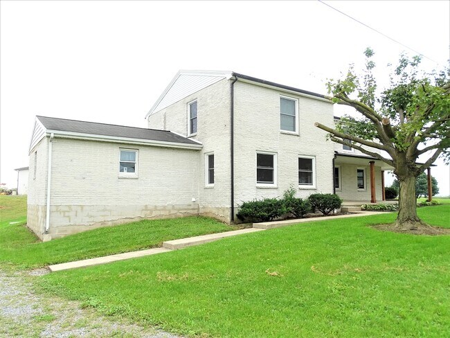 Building Photo - 270 Pleasant Valley Rd