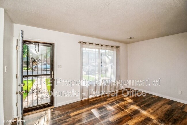 Foto del edificio - 481 S Balsam St