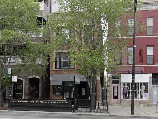 Building Photo - 1742 W Division St