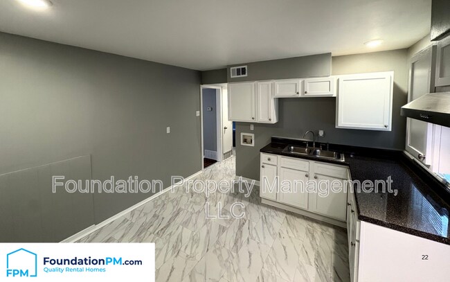 Foto del edificio - 5051 Tulane Rd