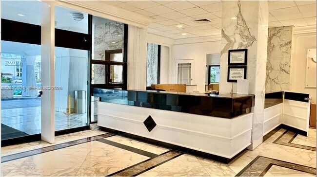 Building Photo - 5700 Collins Ave