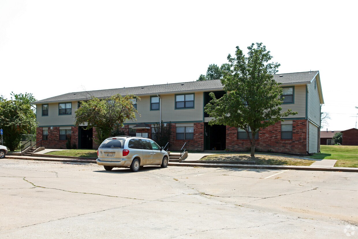 Yale Village Apartments Yale, OK, 74085