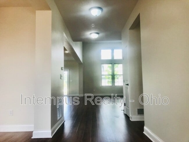 Foto del edificio - 9390 Woodbine Way