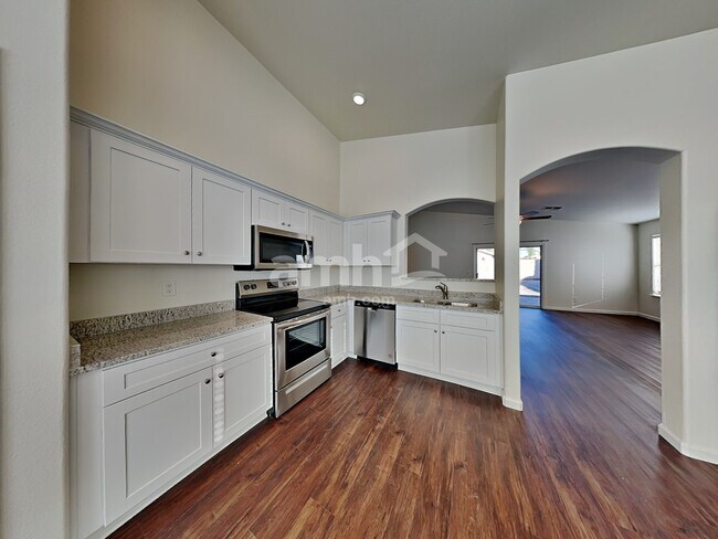 Building Photo - 8554 W El Caminito Dr