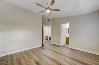 Building Photo - 350 S Durango Dr