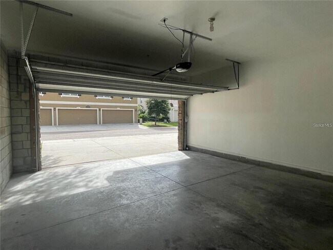 Foto del edificio - 3731 Seneca Club Loop