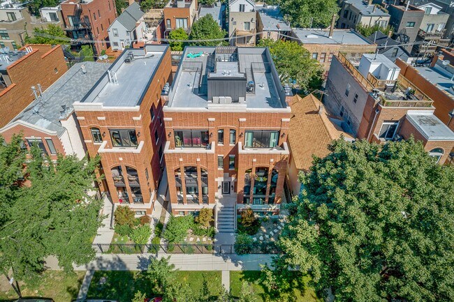 Foto del edificio - 877 Lill W Ave