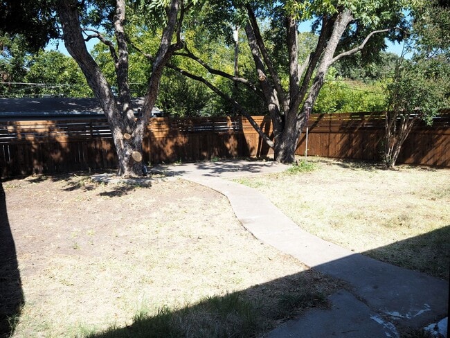 Building Photo - 157 Harvard-