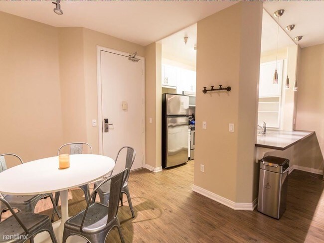 Building Photo - 1 br, 1 bath - 192 Central Ave SW