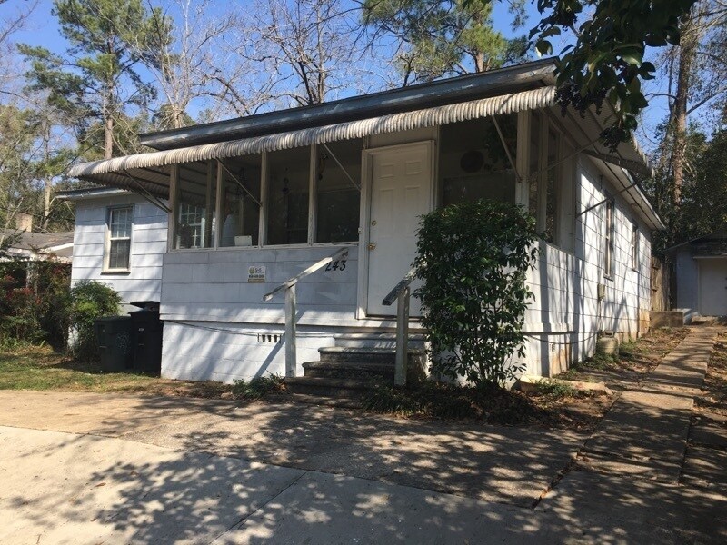 Foto del edificio - 243 S Lipona Rd