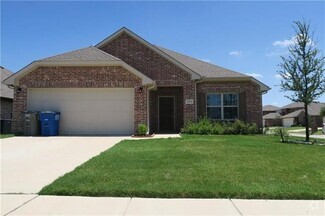 Building Photo - 2753 Waterfall Ln