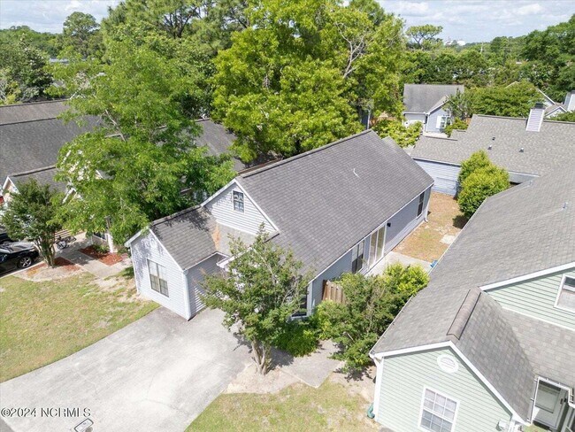 Building Photo - Like new home for rent - Completely renova...