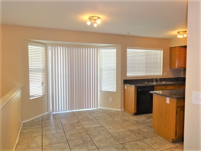 Building Photo - 7010 W Oraibi Dr
