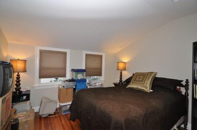 Foto del edificio - 25-27 Crosby Rd. Unit 3